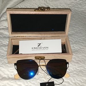 King Seven Sunglasses/ Unisex